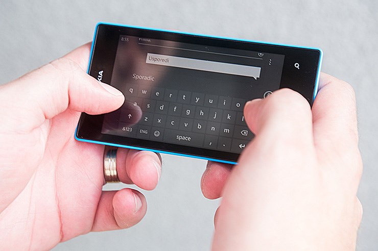 Nokia Lumia 520 (11).jpg